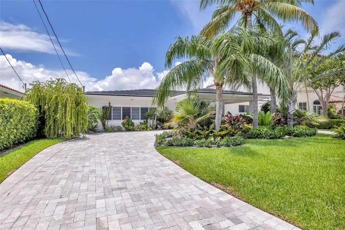 Photo 8 at 2005 N RIVERSIDE Drive, Pompano Beach