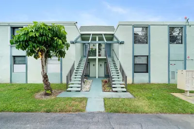 7350 NW 18th Street 104, Margate – Condominium for sale