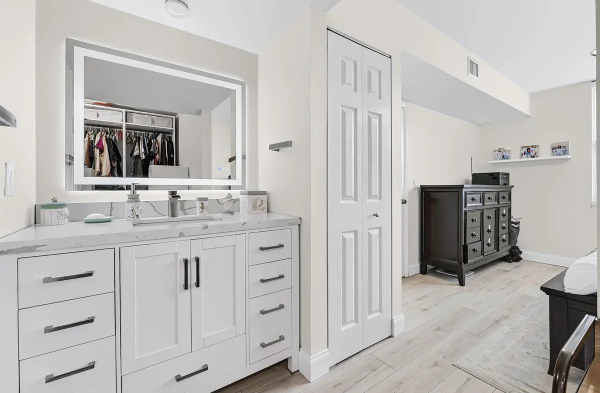 3826 Whitehall Drive 302, West Palm Beach, FL – photo 6