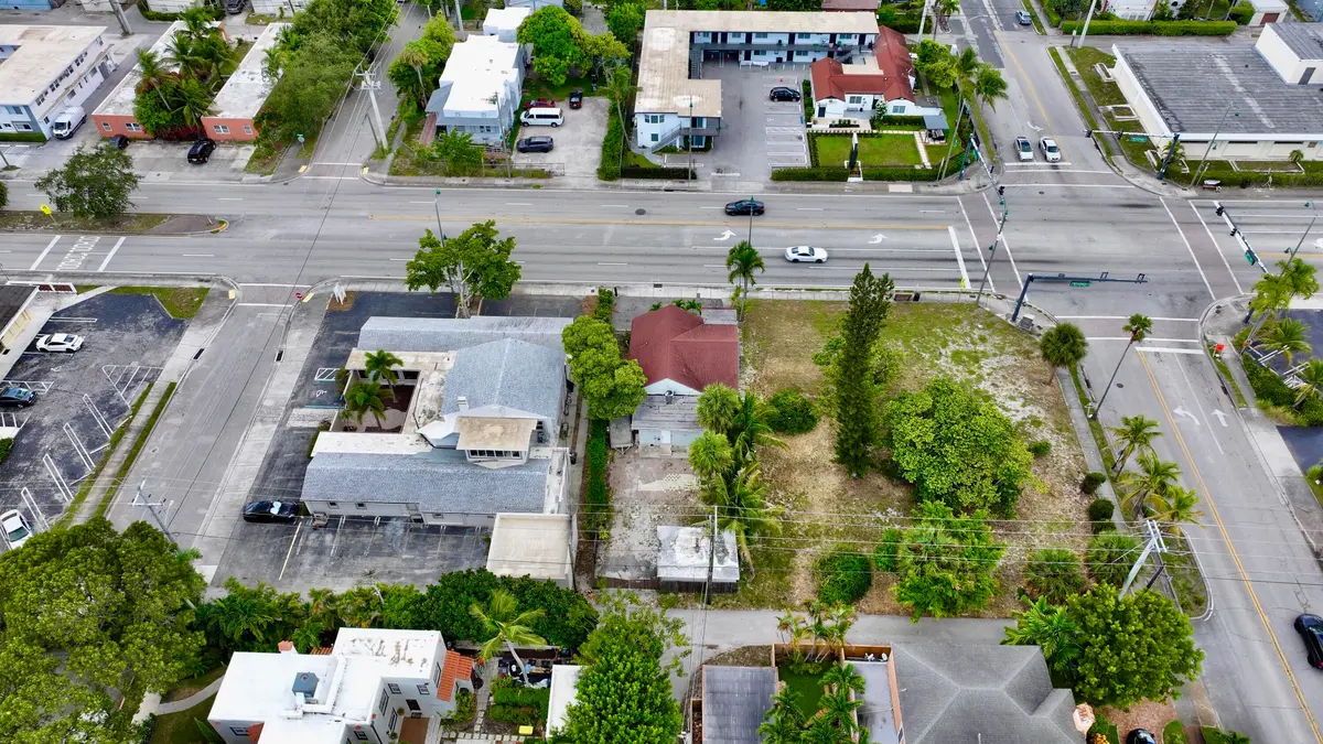 DJI_20260822010002_0801_D at 3608 Broadway Avenue, West Palm Beach