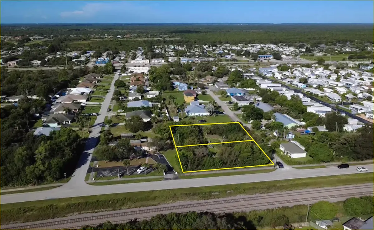 8686 Lyons Street -3 at 8686 SE Lyons Street, Hobe Sound