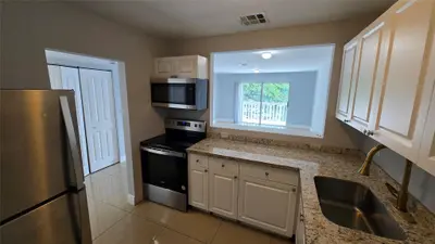 15201 NE 6TH Avenue C307, Miami – Condominium for rent