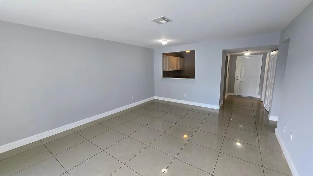 Photo 6 at 15201 NE 6TH Avenue C307, Miami