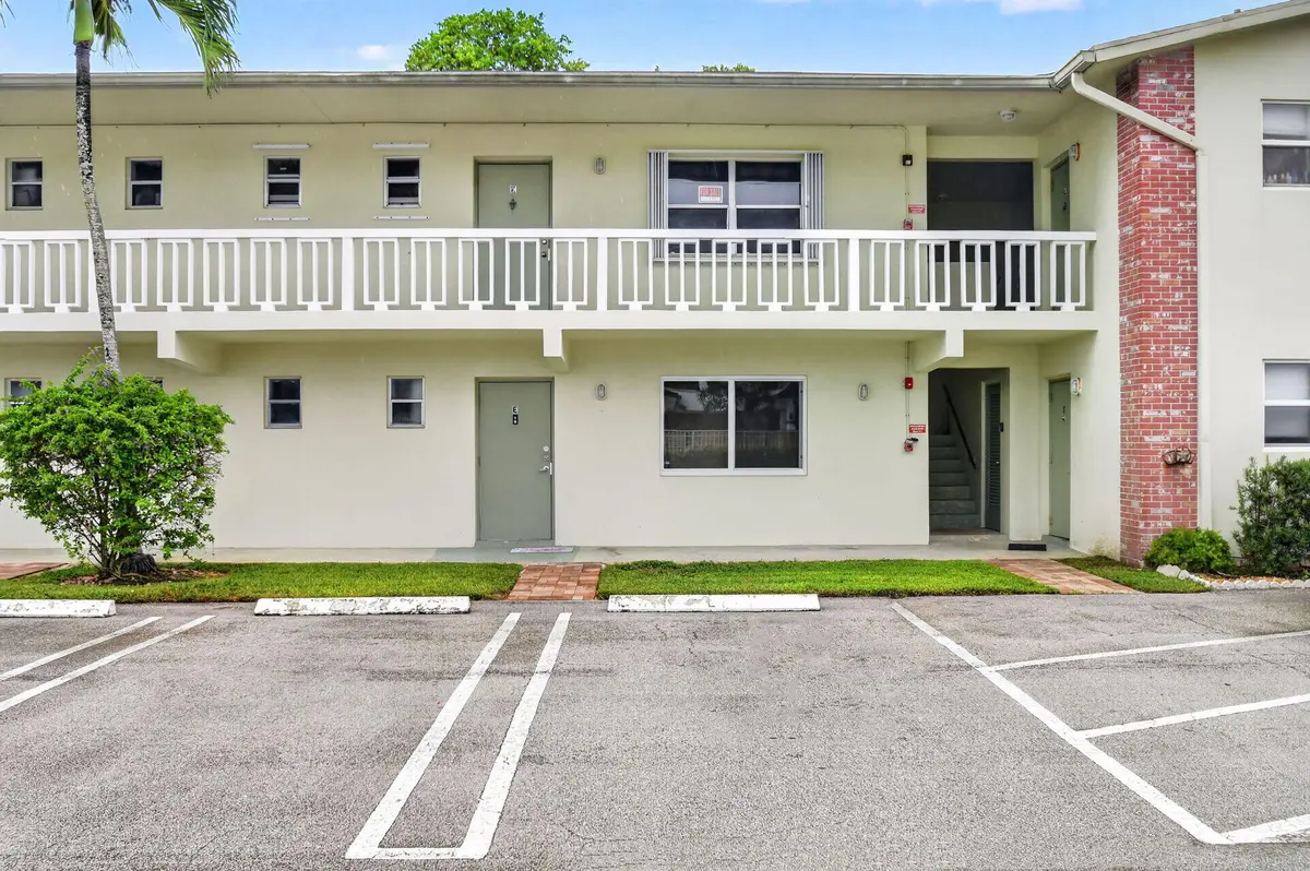 2-web-or-mls-DSC_0468 at 658 NE 6TH Court E, Boynton Beach