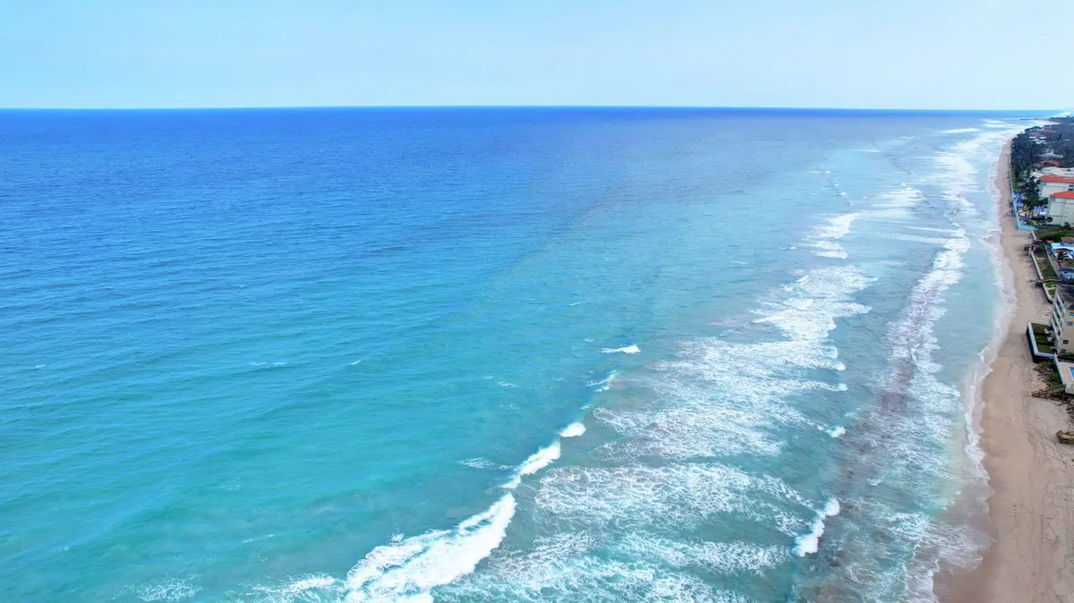 Lantana Beach at 603 N Broadway, Lantana