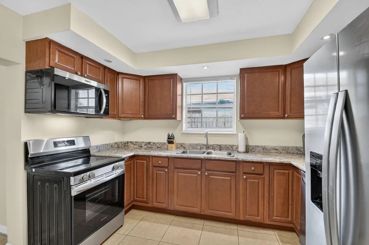 Kitchen at 603 N Broadway, Lantana