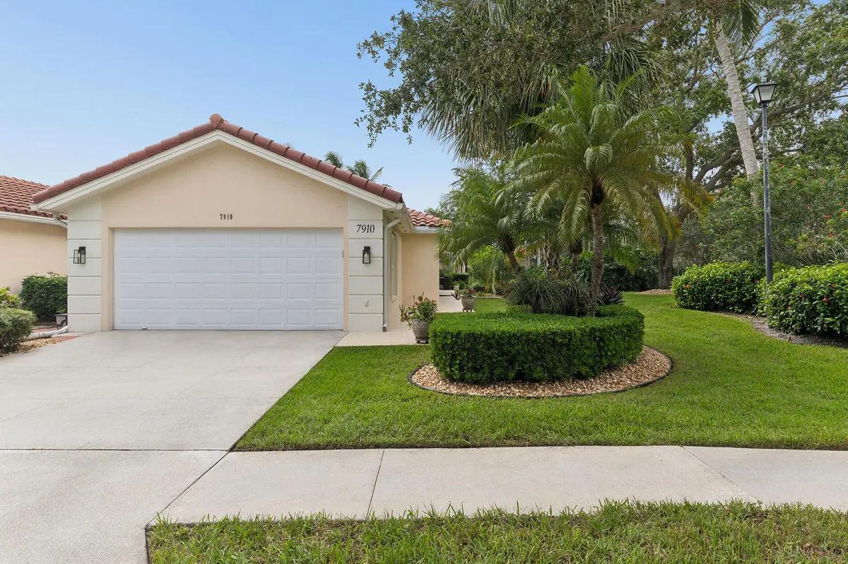 7910 Pine Island Way, West Palm Beach, FL – photo 1