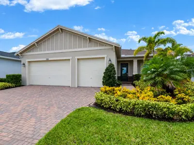 1108 SE WOODBINE Road, Port St. Lucie – Single Family Residence for sale