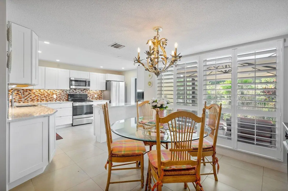 Dining at 3677 Quail Ridge Drive Bobwhite B, Boynton Beach