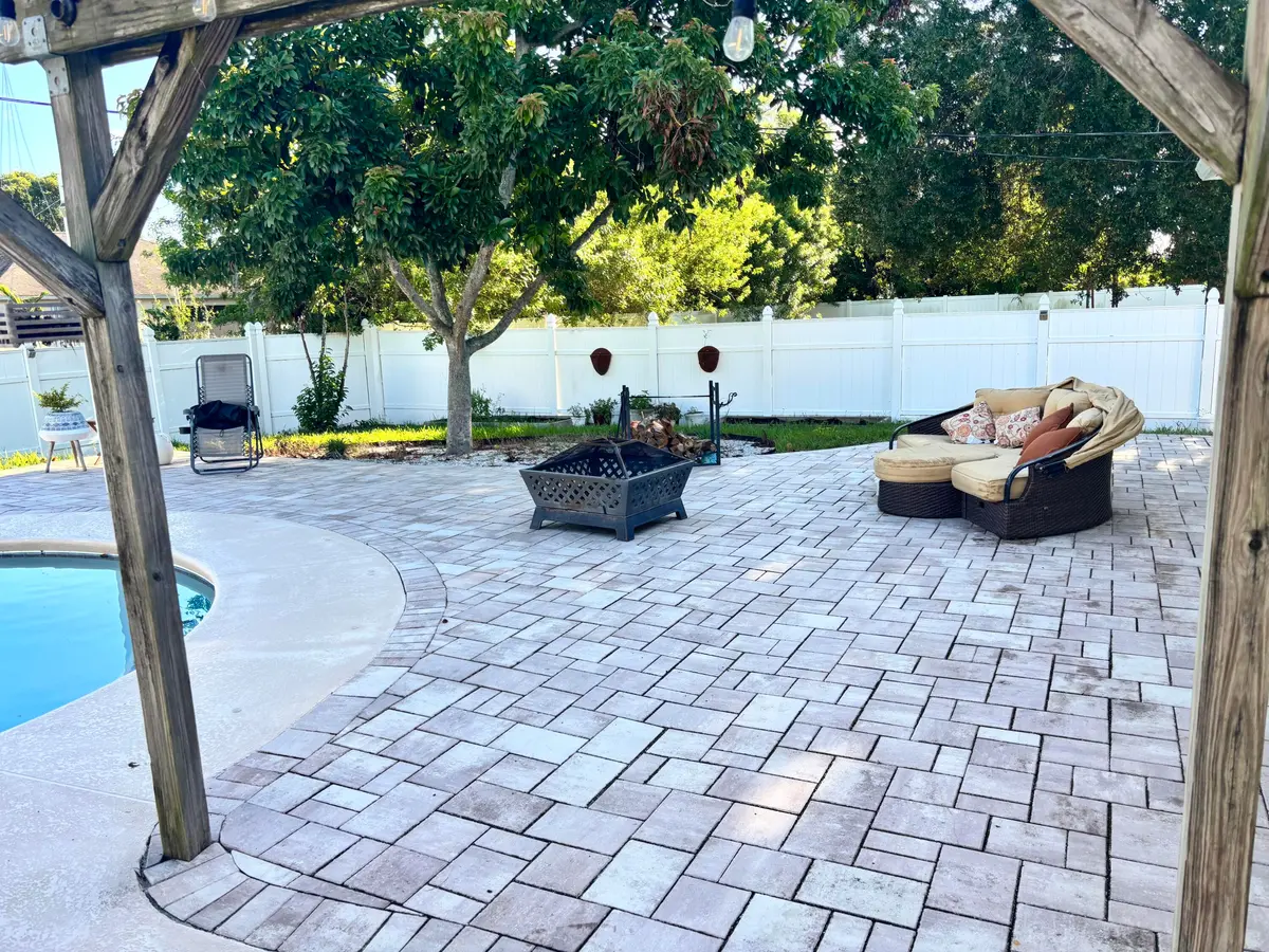 IMG_5769 at 527 NW Avon Avenue, Port St. Lucie
