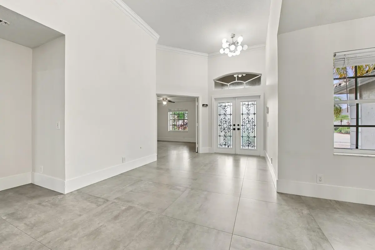 8__dsc4271 at 2559 Jardin Lane, Weston