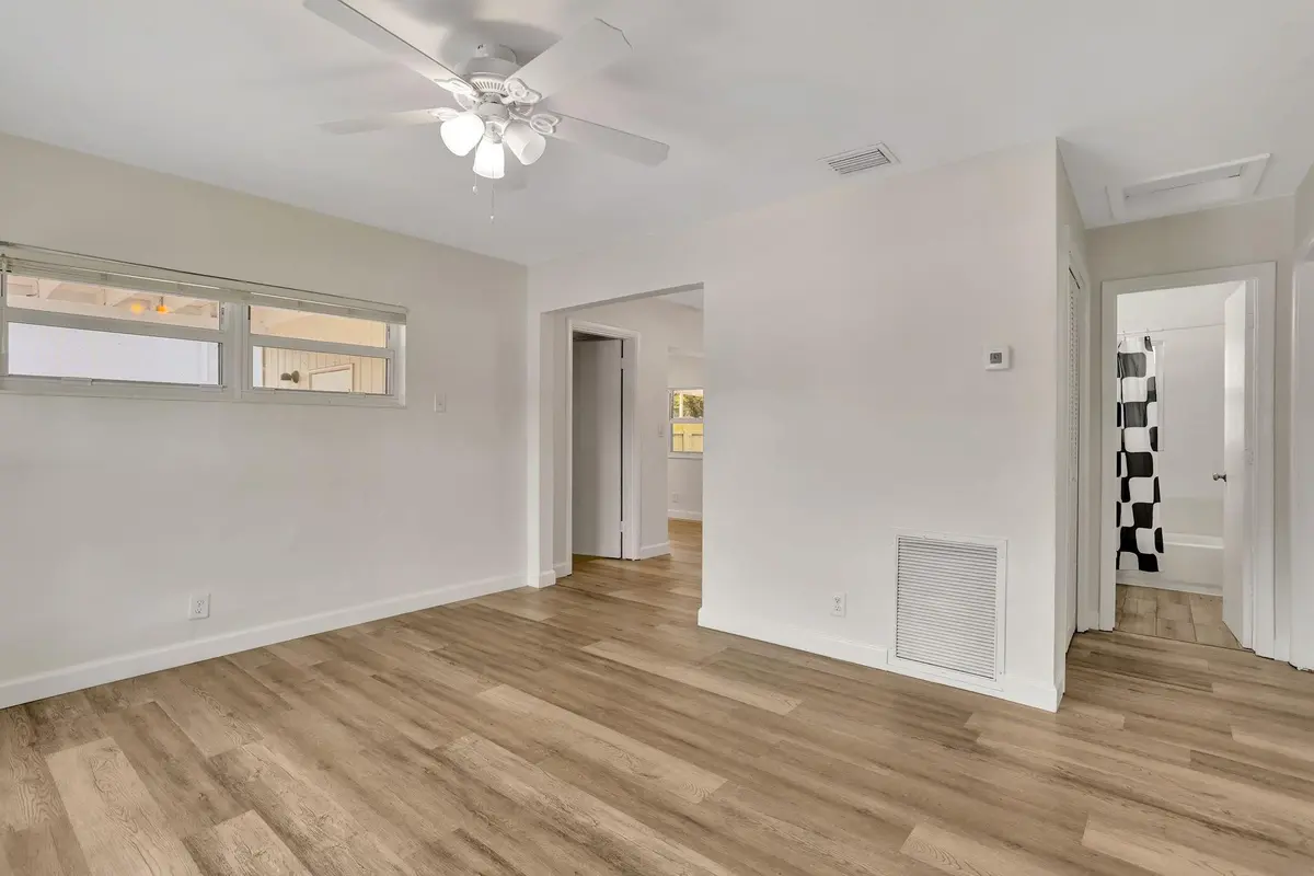 Photo 3 at 5500 N ANDREWS Avenue, Oakland Park