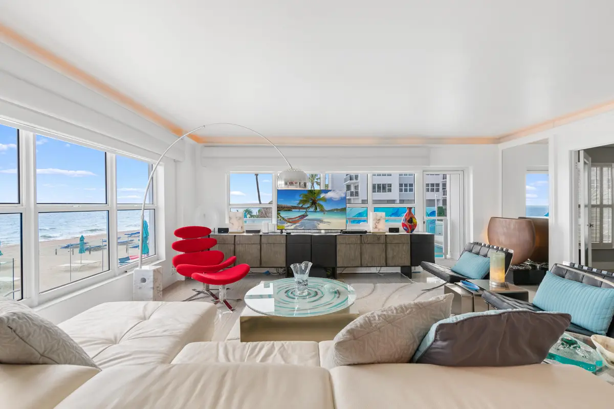 Living room at 3750 GALT OCEAN Drive 101, Fort Lauderdale