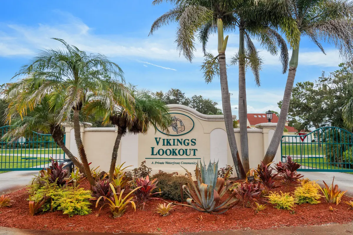 Community Gate at 2761 SE N Lookout Boulevard, Port St. Lucie