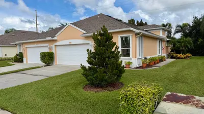 433 N Tangerine Square, Vero Beach – Villa for sale