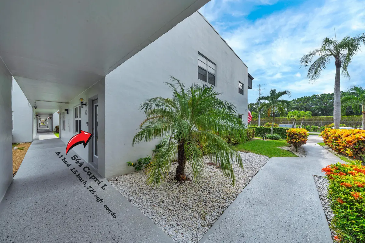 2 Entryway at 544 Capri L, Delray Beach