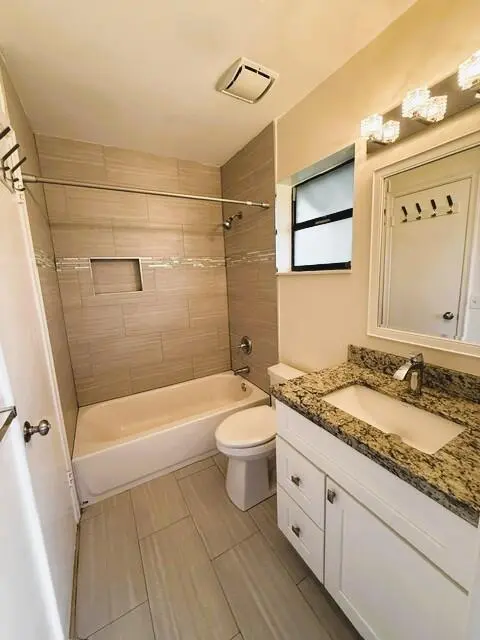 Guest bathroom at 1455 GALLINULE Drive, Delray Beach