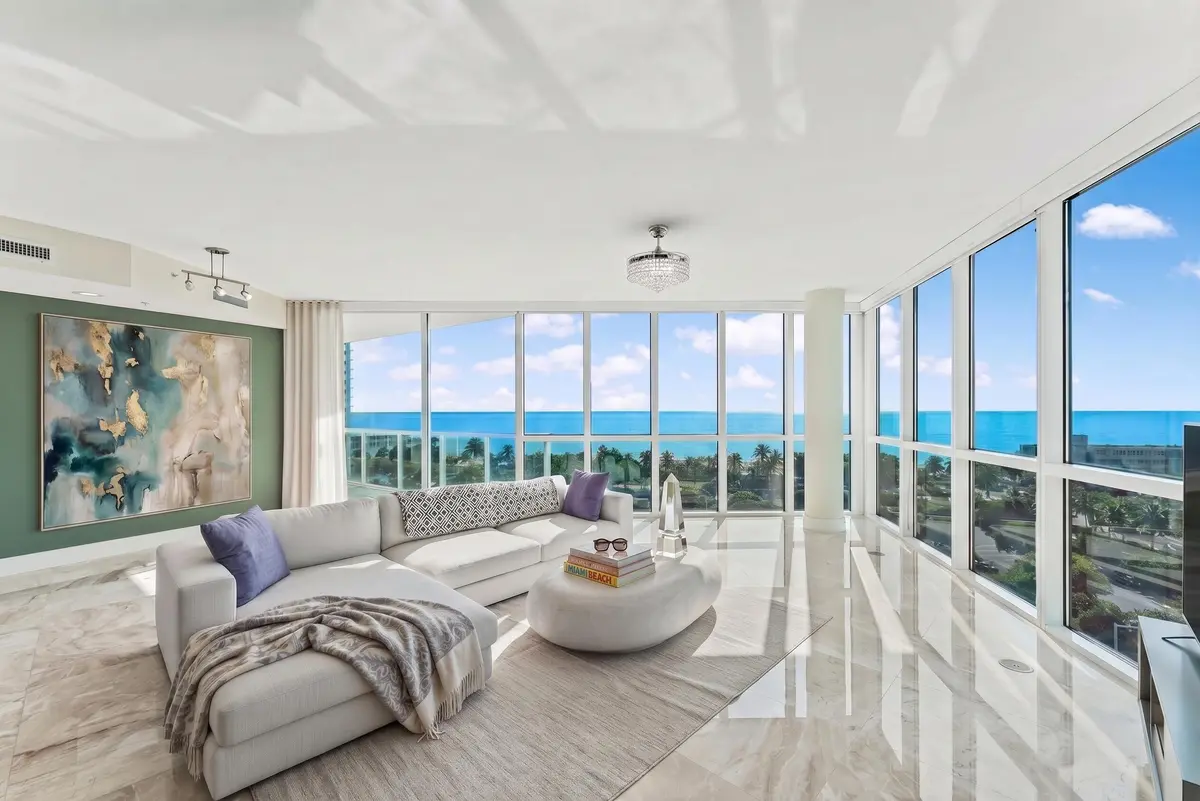 Great Room at 1 N Ocean Boulevard 806, Pompano Beach