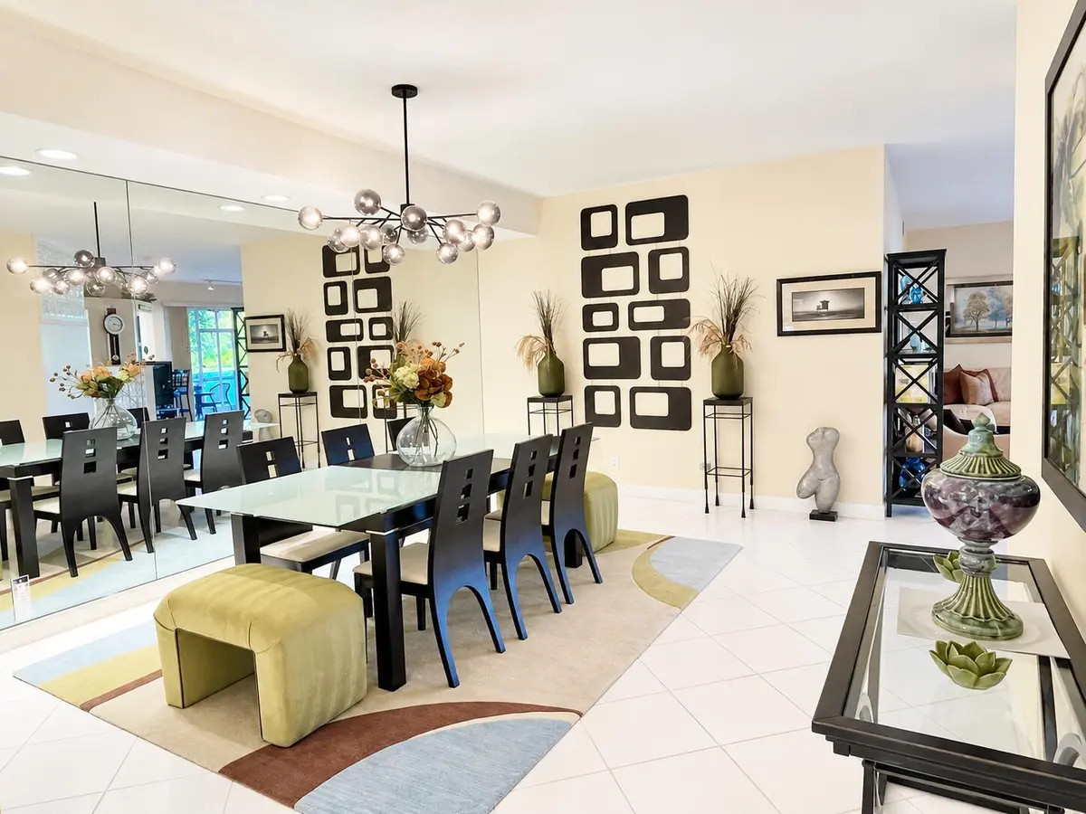6325 Graycliff Drive B 3 at 6325 GRAYCLIFF Drive B, Boca Raton