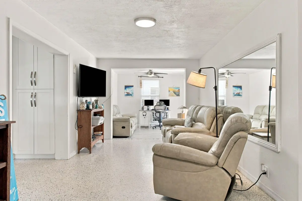 3-web-or-mls-dsc1315-jpg at 245 SW 5TH Street, Dania Beach