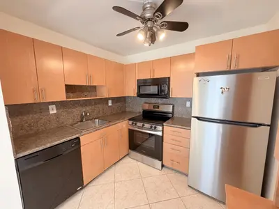 106 BURGUNDY C, Delray Beach – Condominium for rent