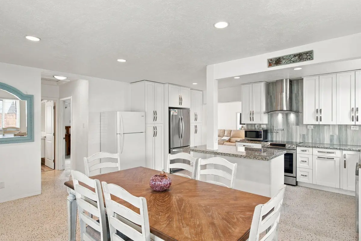 8-web-or-mls-_DSC1270 at 245 SW 5TH Street, Dania Beach