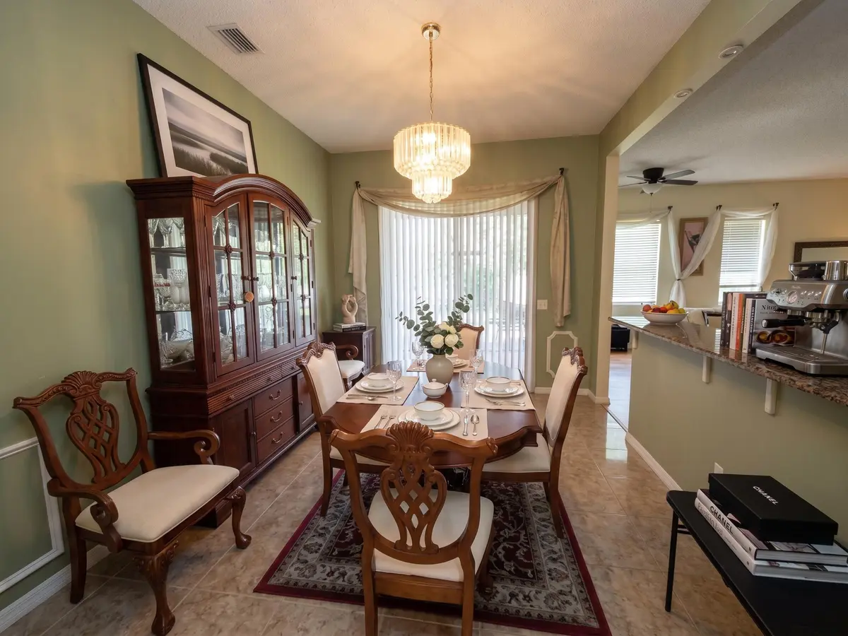 3_beyc6ab2b32a02daa at 561 SE Walters Terrace, Port St. Lucie