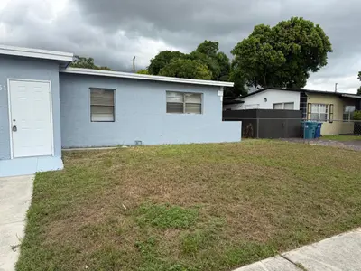3451 NW 6TH Street, Lauderhill – Single Family Residence for sale