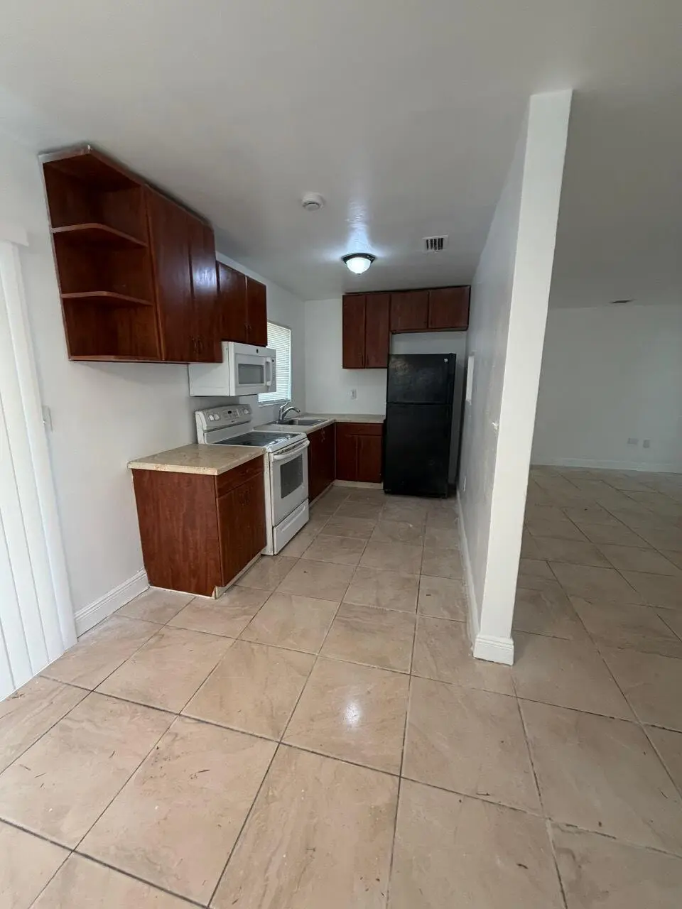 3451 7 at 3451 NW 6TH Street, Lauderhill