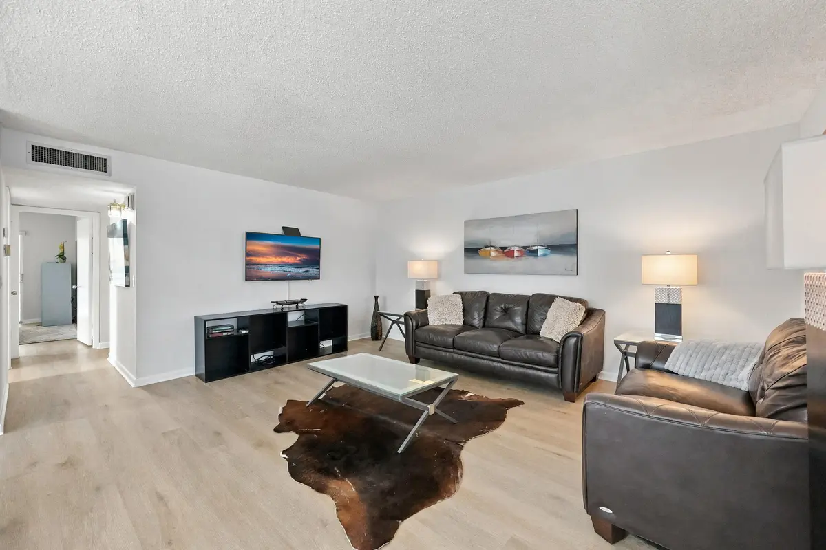 453A8437 at 74 NORMANDY B, Delray Beach