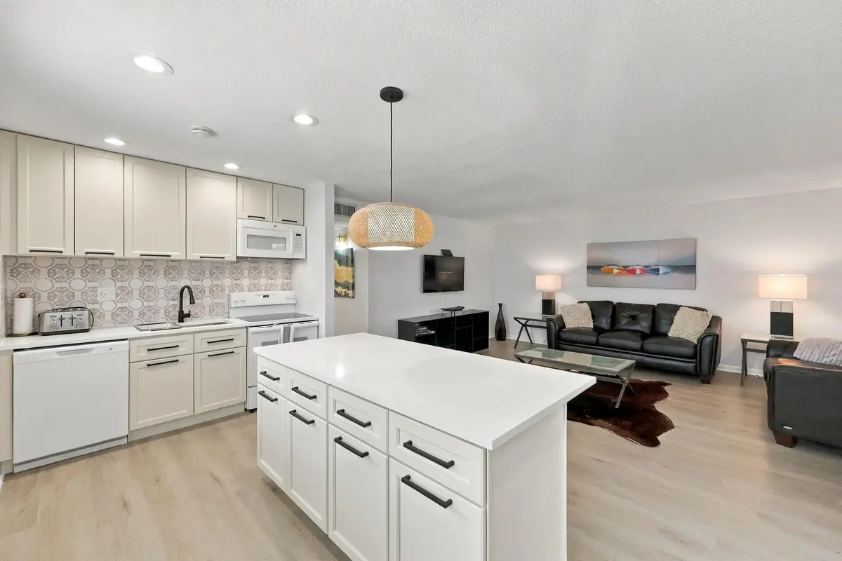 453A8481 at 74 NORMANDY B, Delray Beach