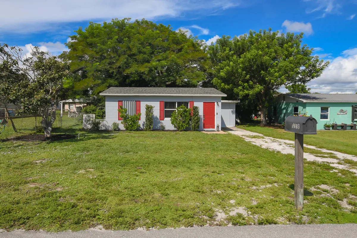 LR-7361 at 2405 3RD Avenue, Vero Beach