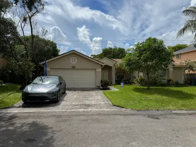 4786 NW 14th Street, Coconut Creek – Single Family Residence for sale
