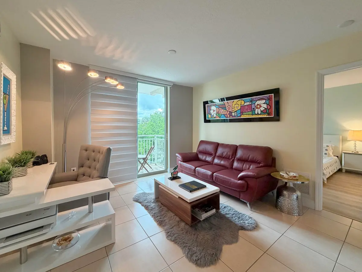 Living at 610 Clematis Street 226, West Palm Beach