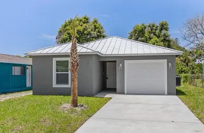 909 N 20th Street, Fort Pierce – Single Family Residence for sale