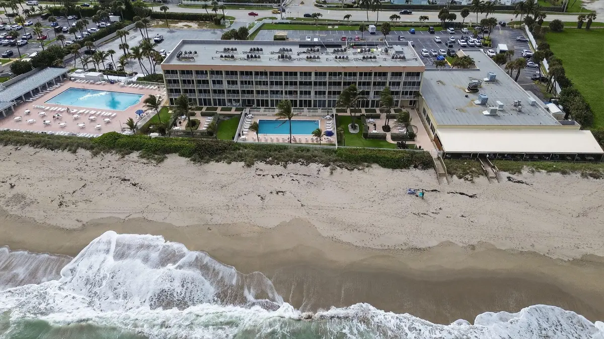 24-web-or-mls-dr-003 at 9800 S Ocean Drive 111, Jensen Beach