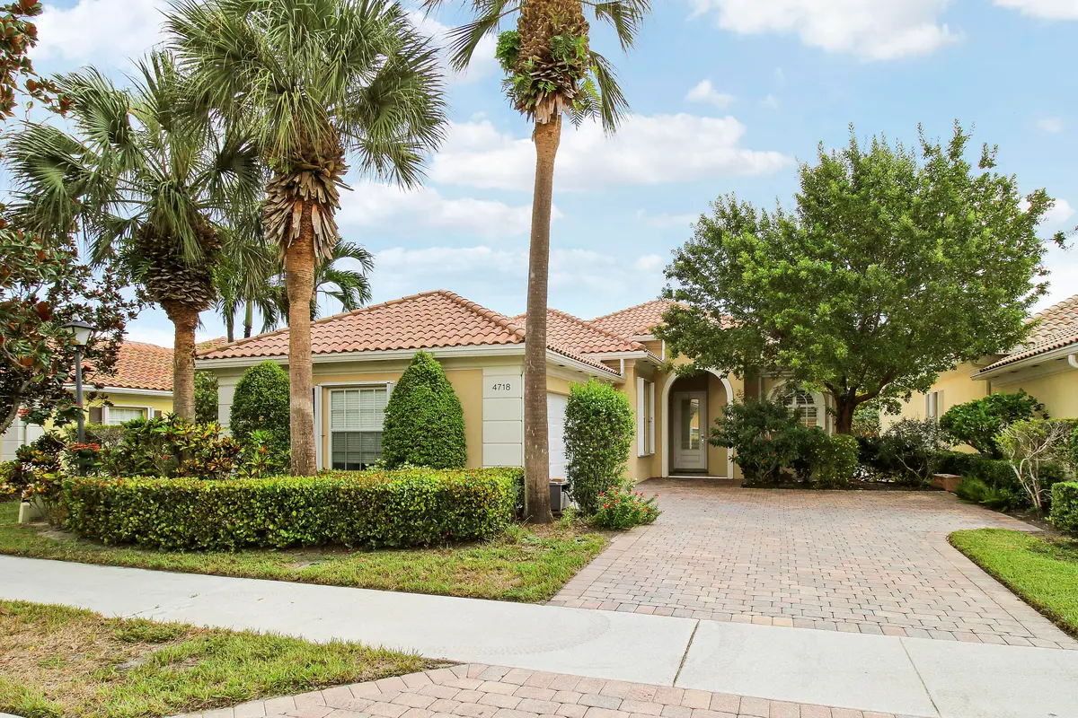 Exterior Front at 4718 Dovehill Drive, Palm Beach Gardens