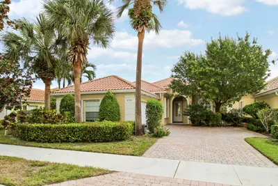 4718 Dovehill Drive, Palm Beach Gardens – Single Family Residence for sale