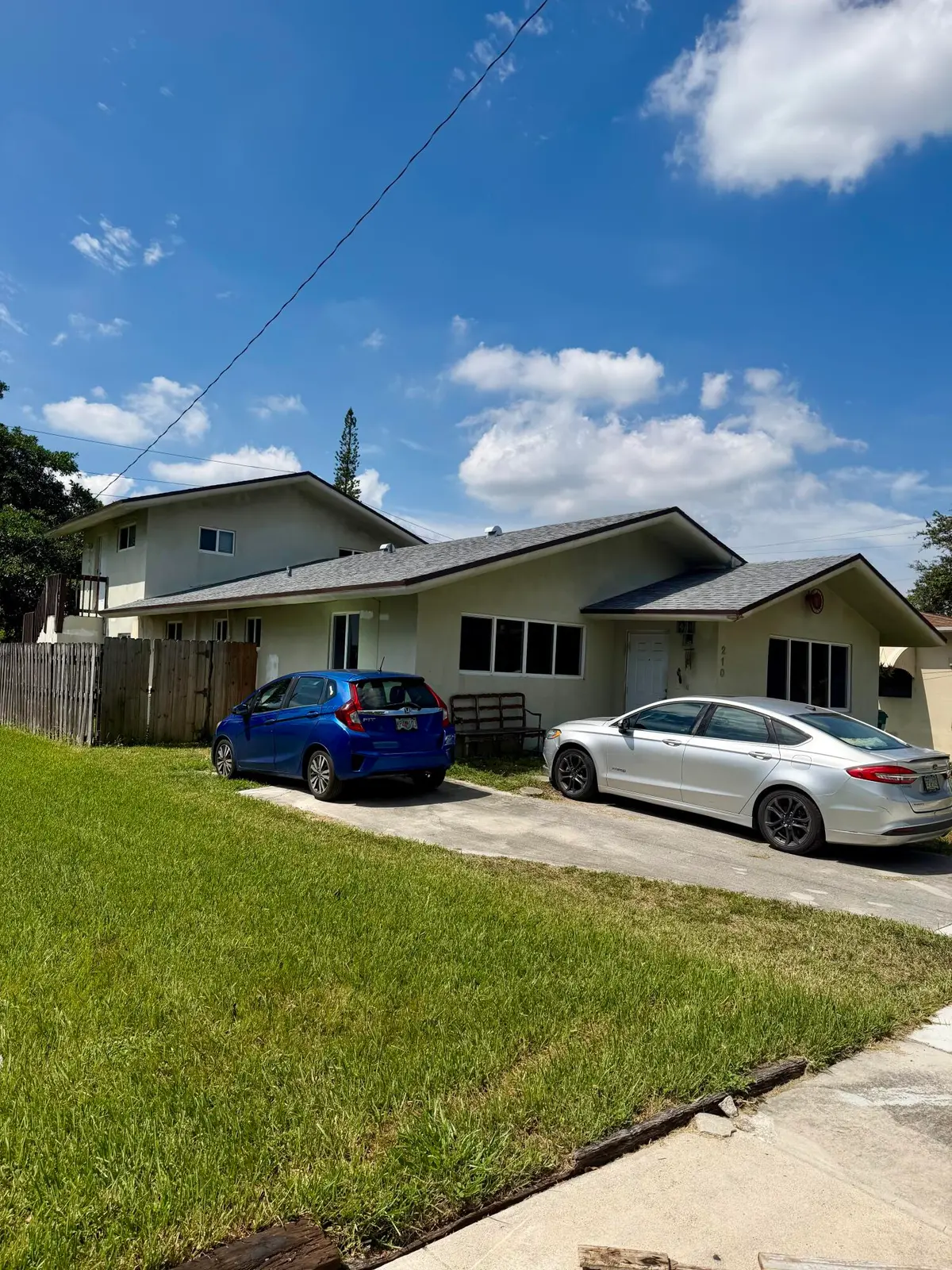 IMG_2479 at 210 SE 5TH Street, Dania Beach