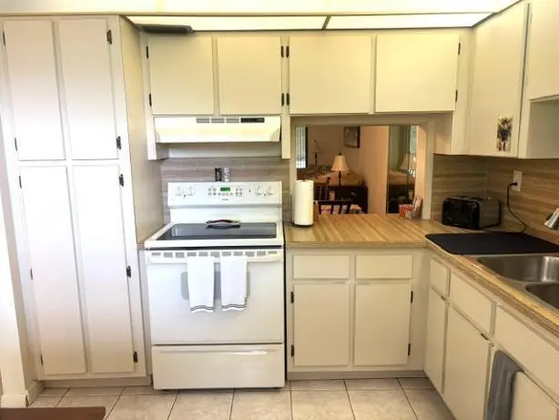 Kitchen5 at 6095 N SABAL PALM Boulevard 308, Tamarac
