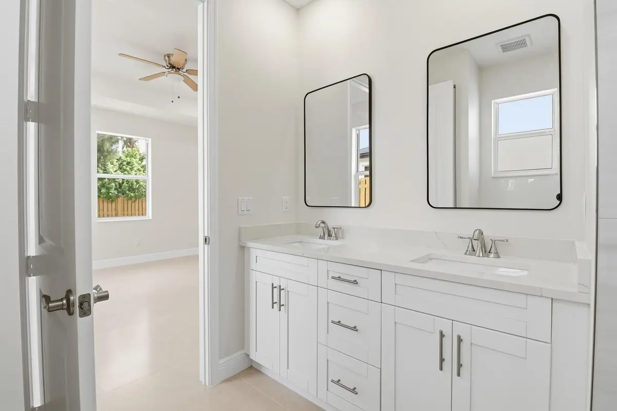 28_img_2025 at 4383 Marilyn Drive, Lake Worth