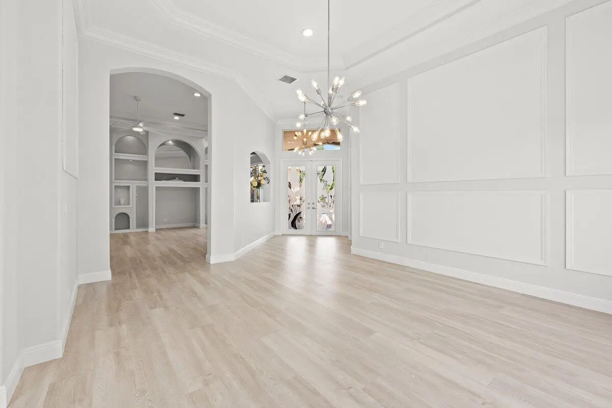 424A0258 at 2933 E Fontana Court, Royal Palm Beach