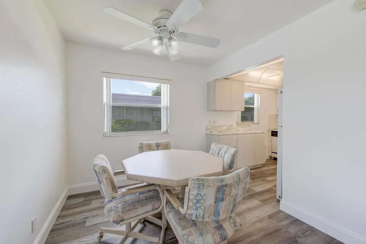 Dining at 189 Valencia H, Delray Beach