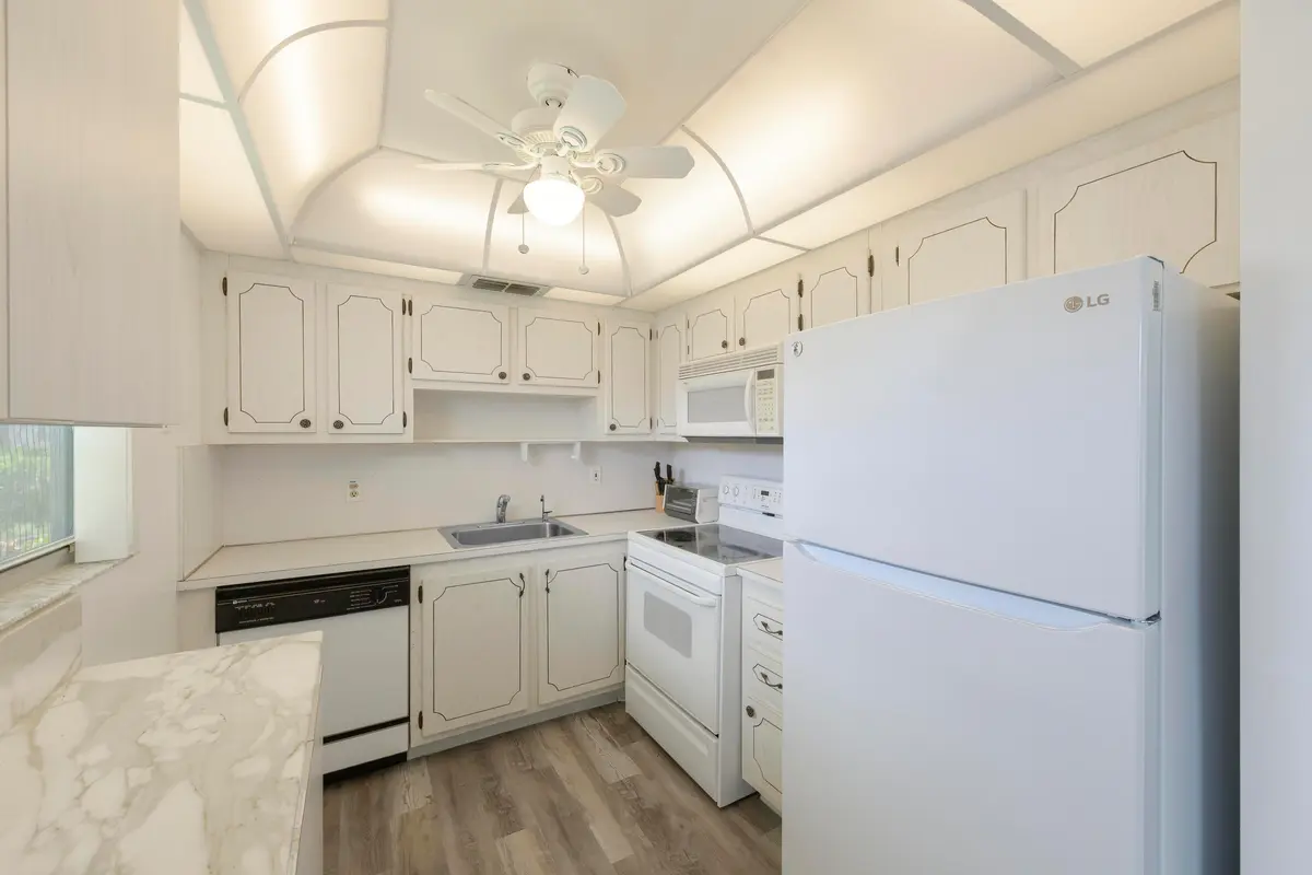 Kitchen at 189 Valencia H, Delray Beach