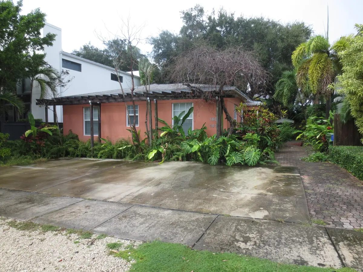 IMG_0015 at 1609 NE 4th Court, Fort Lauderdale
