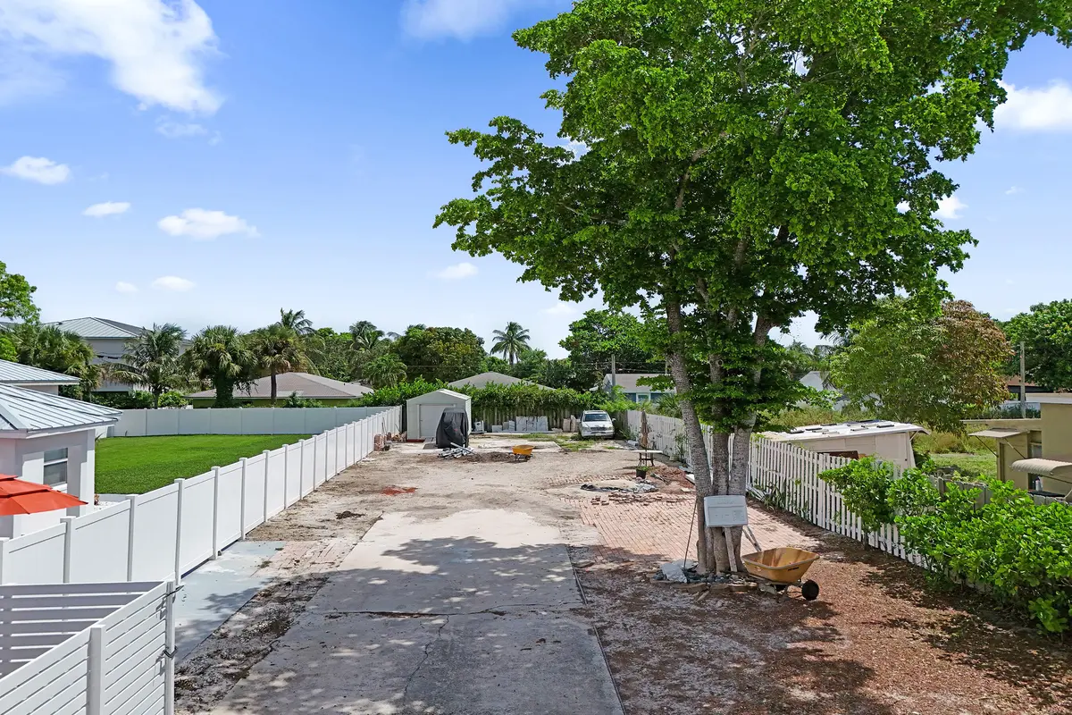 DJI_20260824150325_0117_D at 202 SE 4TH Street 2, Delray Beach