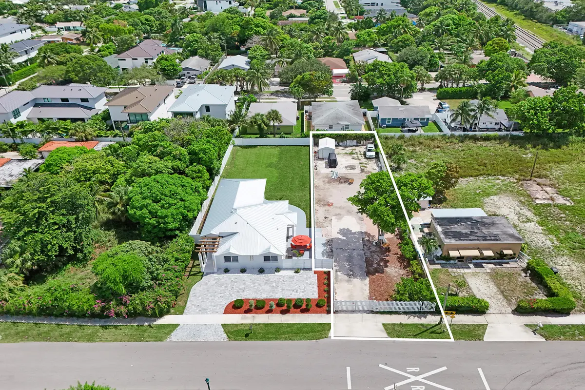 DJI_20260824150101_0103_D at 202 SE 4TH Street 2, Delray Beach
