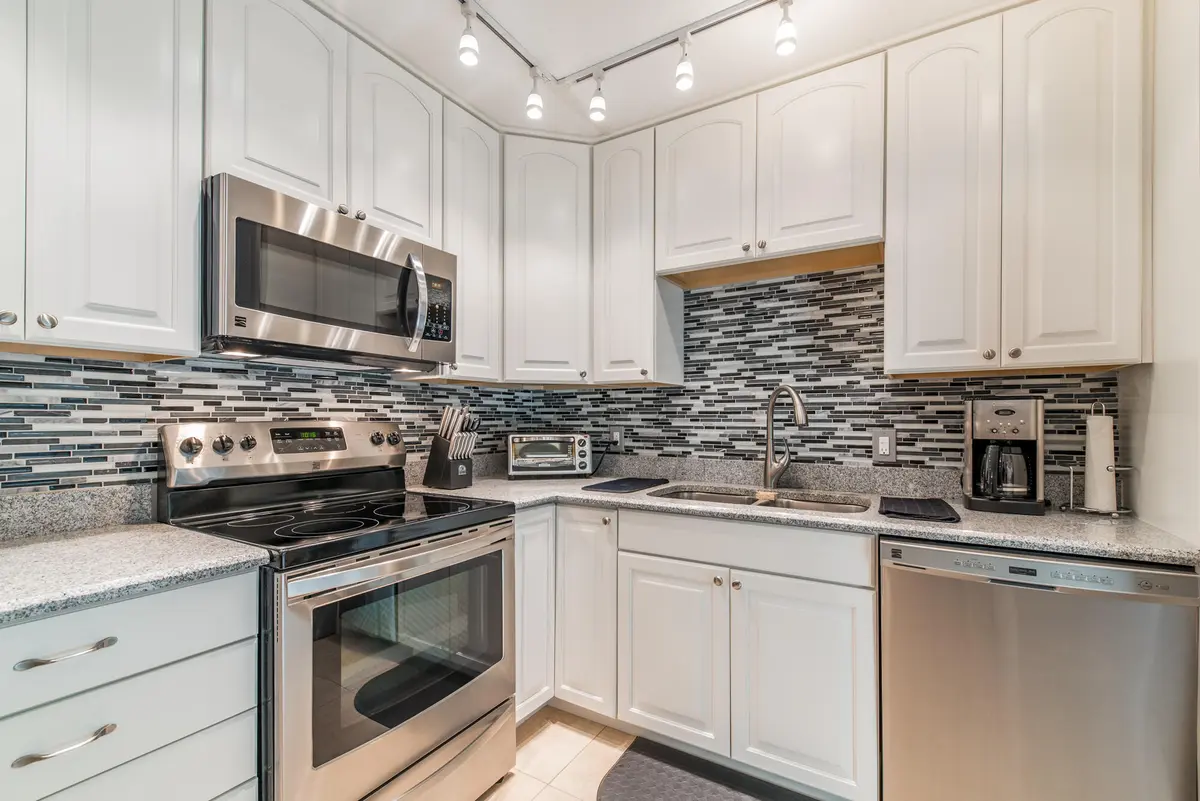 Kitchen at 717 7TH Lane, Palm Beach Gardens