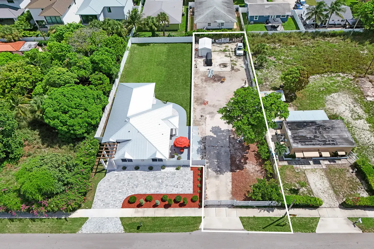DJI_20260824150232_0114_D at 202 SE 4TH Street 2, Delray Beach