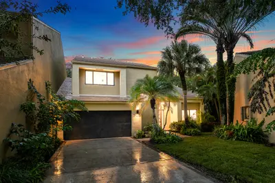 745 Saint Albans Drive, Boca Raton – Townhouse for sale